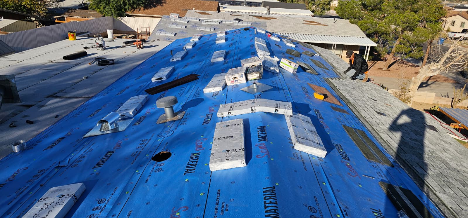 Truegents Roofing Crew